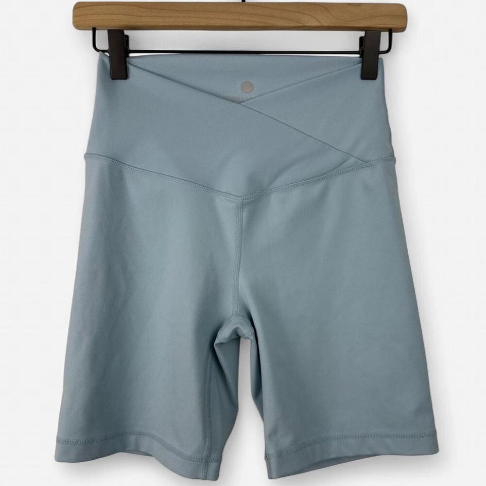 Yogalicious blue crossover biker shorts
